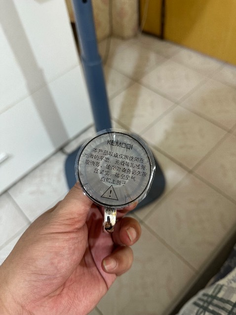 Lực hút tốt, treo nặng tốt. Nhưng móc xi hơi kém. Nếu làm bằng inox/thép thì phù hợp giá hơn