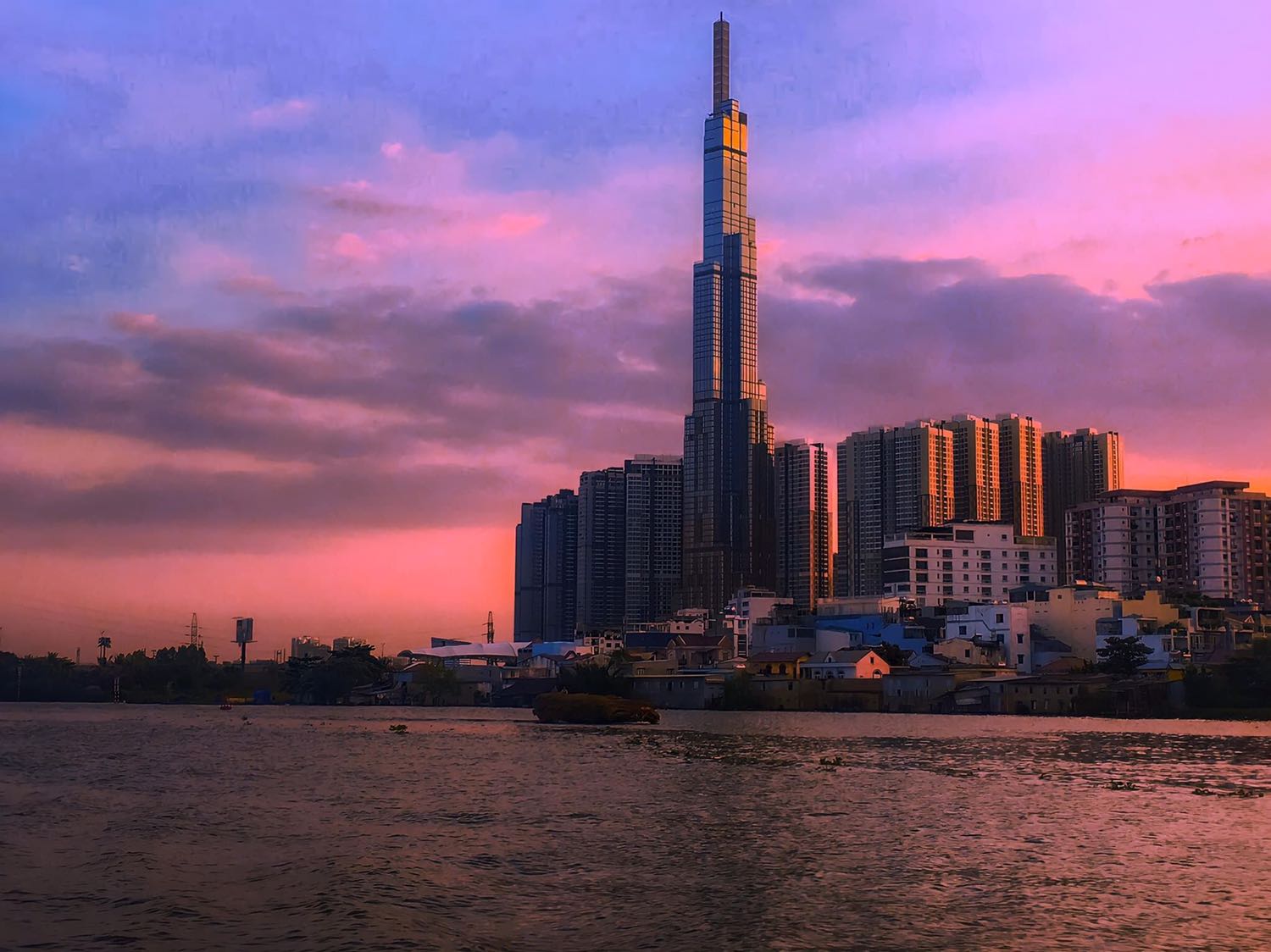 Hàng ok . Trong tầm giá thì vậy là đủ để xem, loại này k có ghi âm với tầm xa hơi mờ nhé mn