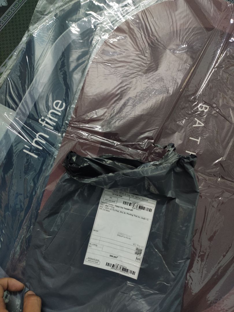 em đặt 8 cái shop giao 2 cái xong bảo trên hình là 3 cái không chịu khiếu nại là sao?? shop lừ.a đả.o khách hàng quá nha