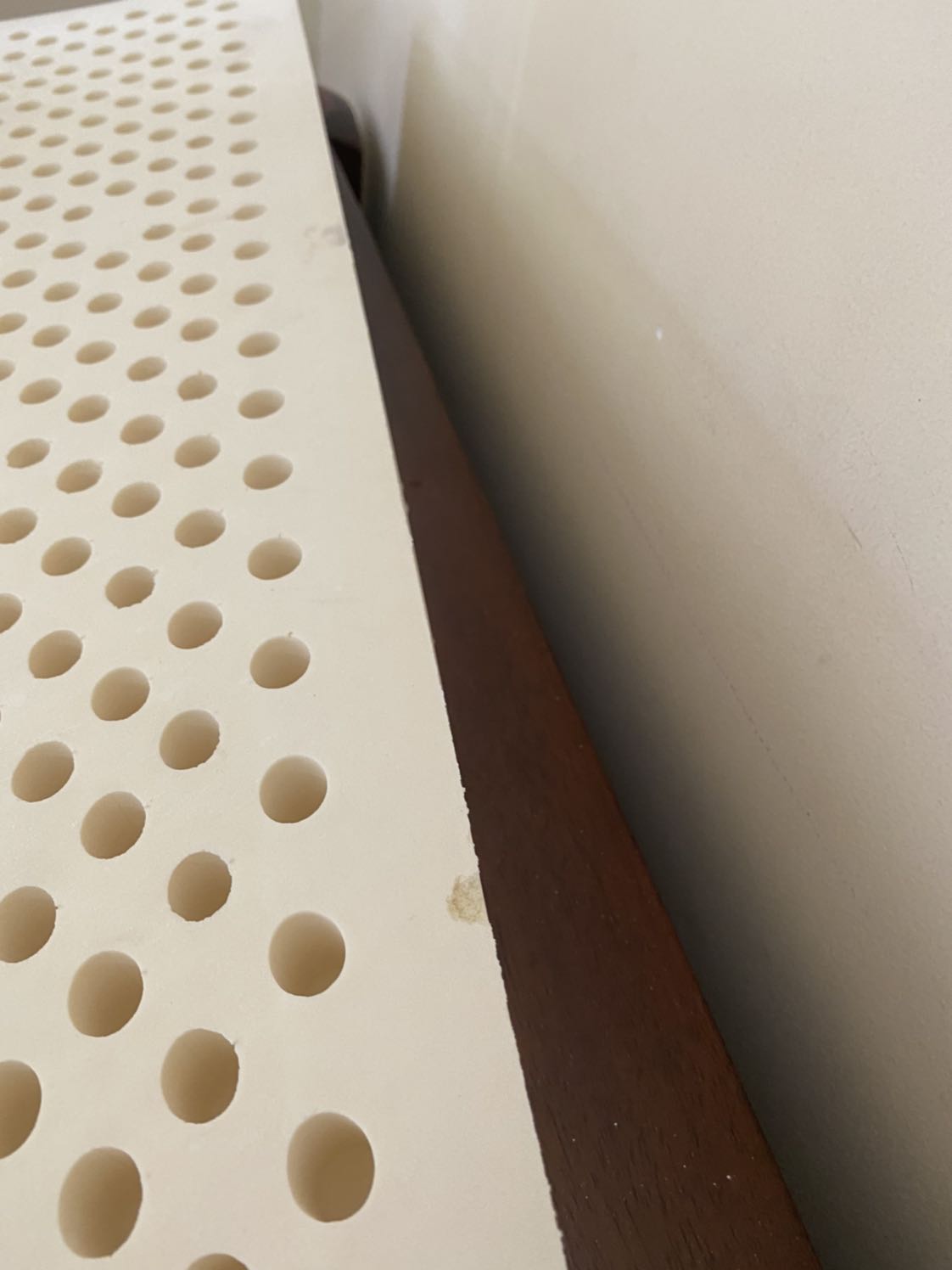 Bi lỗi nhiều, yêu cầu được đổi