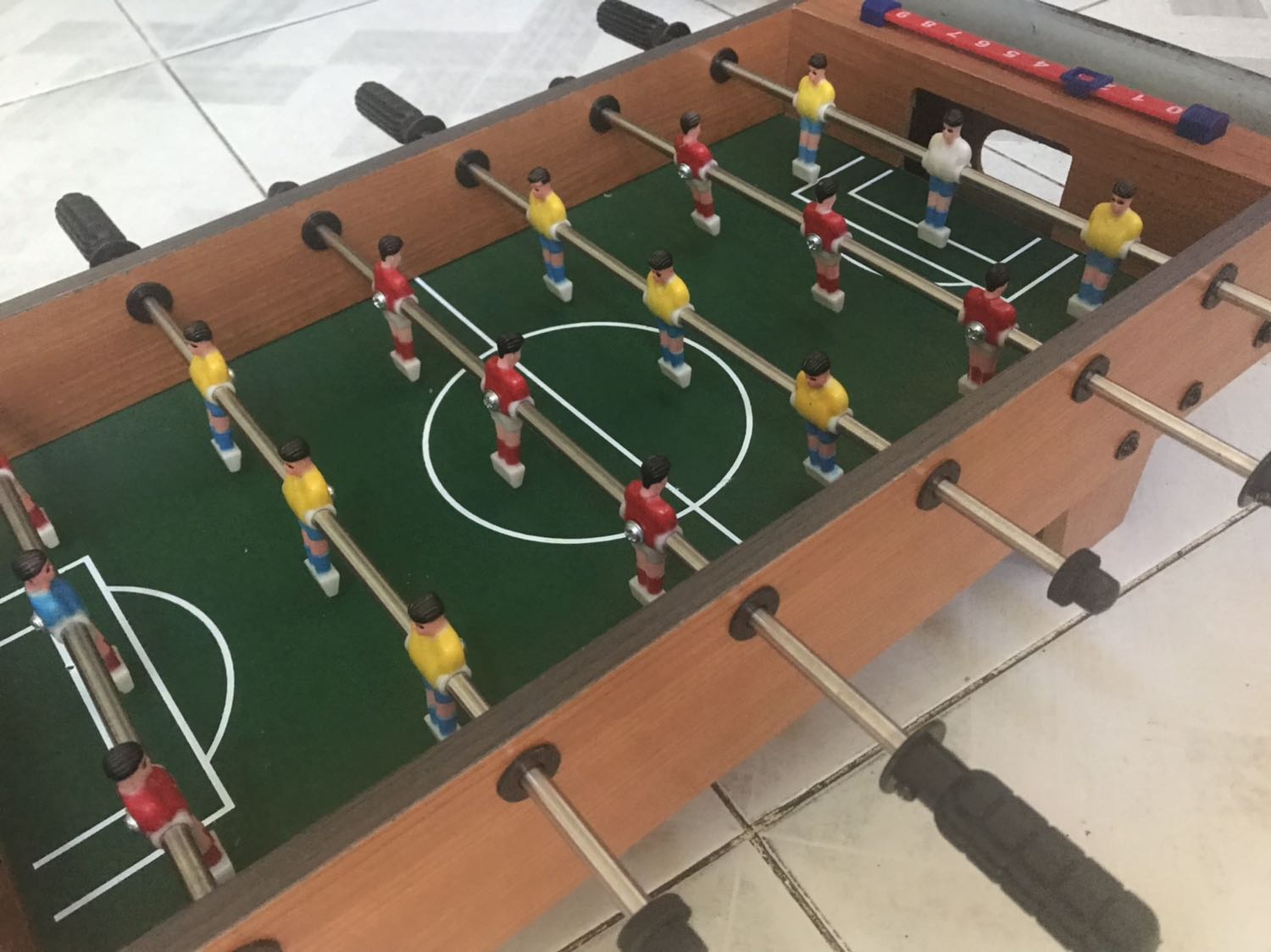 Đúng với miêu tả, chất liệu dày, không bị bén cạnh.