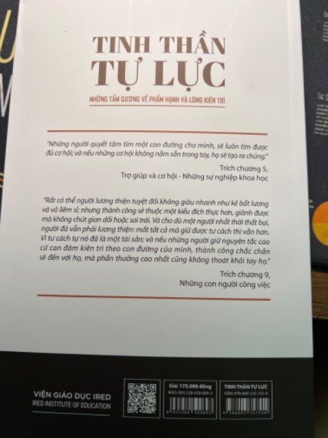 mua với giá giảm 40%. sách còn mới nguyên.