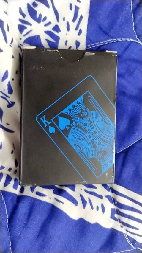 Hàng như hình và rất đẹp. Thời gian giao hàng nhanh chóng và chính xác. nhìn sang chảnh *** - chơi chưa quen nhìn hơi khó - quen rồi thì cuốn - ngồi chai cả chân kaakaa! Nhựa dẻo PVC nên ko bị cũ - ko bị ngấm nước - dùng ok!