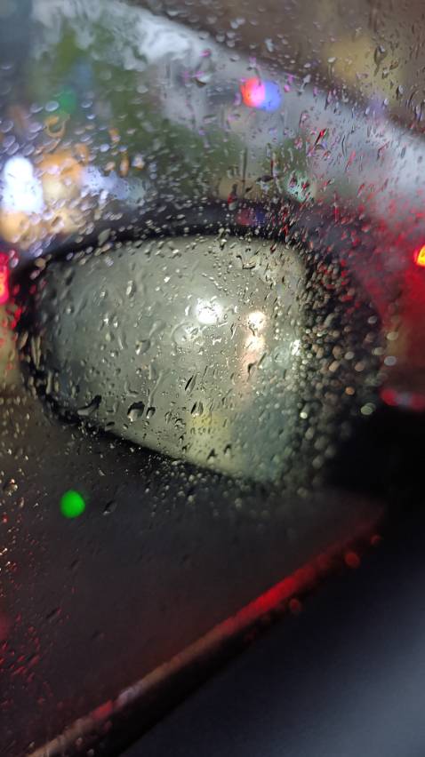 Quá tệ, chất lượng quá kém dùng còn ko nhìn thấy gì