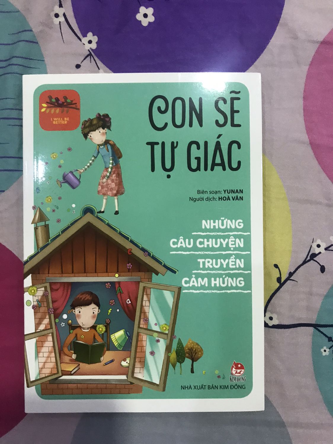 Sách này bìa dễ thưong cực kỳ. Bên trong là những mẫu chuyện cùng lời nhắn nhủ dễ thương cho thiếu nhi. Rất hay nè. Giao đủ & siêu nhanh. Mới đặt hôm nay là ngày mai giao tới liền.