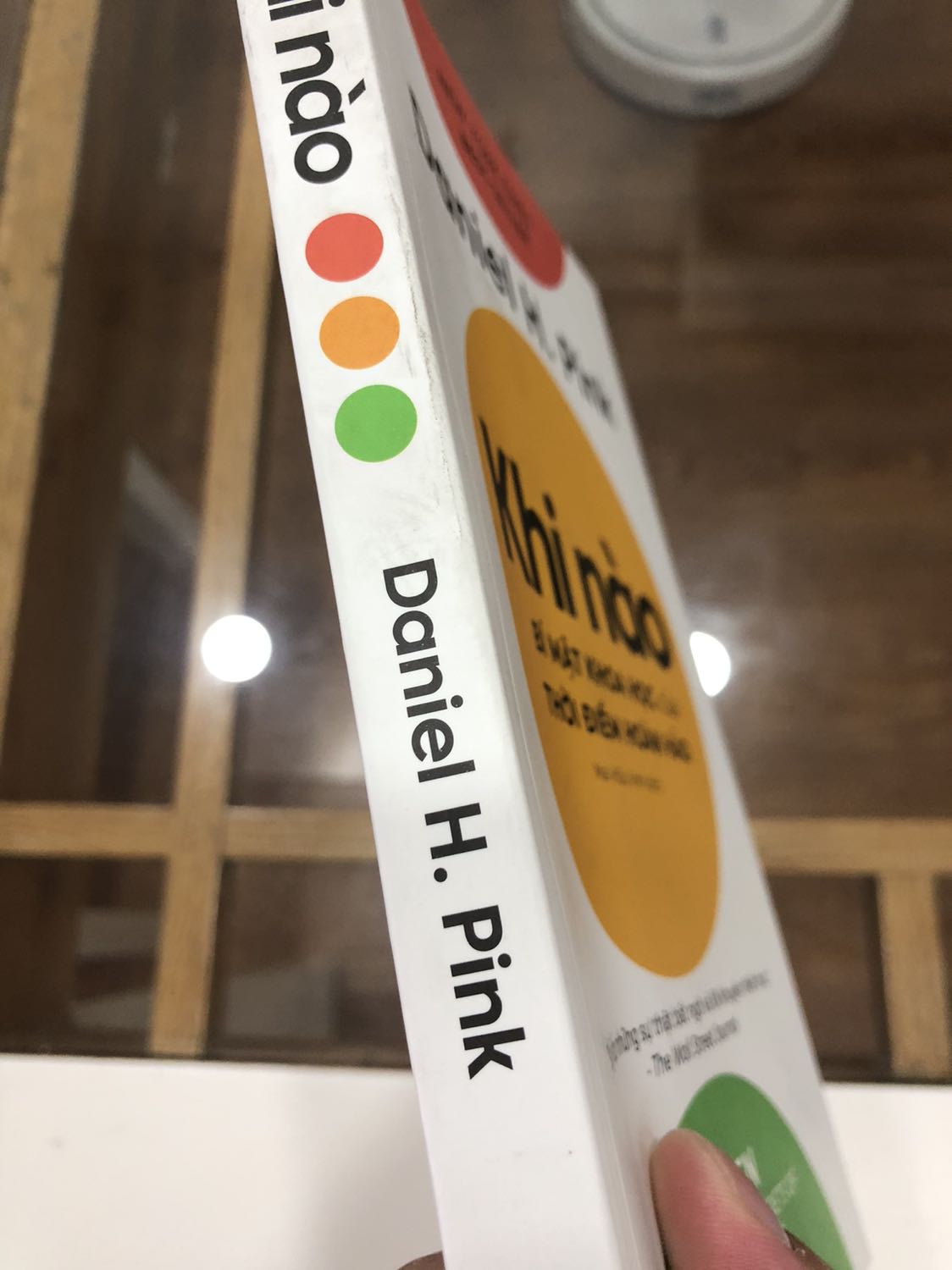 Sách mua bị cũ và bẩn, gần đây mình mua sách tiki gặp tình trạng này rất nhiều.