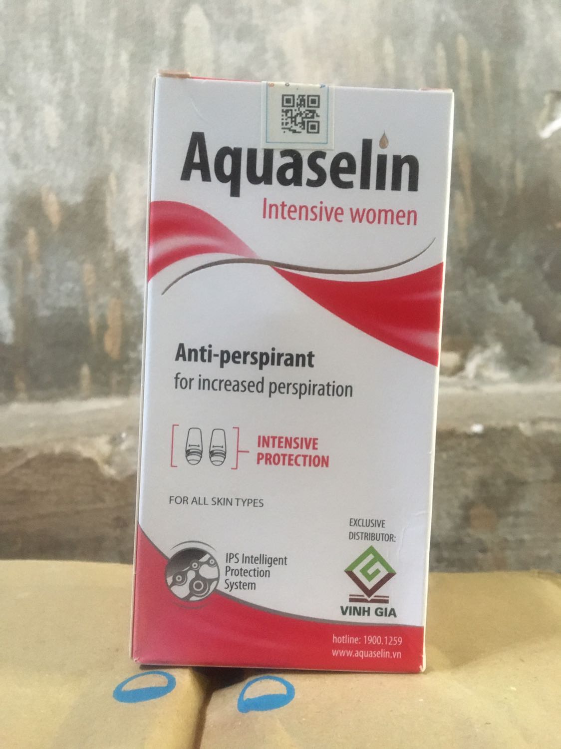 giao hàng đúng hẹn ??
shipper giao hàng thân thiện
hộp ngoài có hơi méo nhưng bên trong được đóng gói kiz lưỡng ??
bật cam quét qr thì quét duoc nhưng mở trong safari thì kh tìm kiem duoc kết quả nào :??
hộp mới nguyên nhưng có điều nsx và hsd bị mờ :)) hết hạn hay sao mà bị vậy ?
còn về chất lượng thì hợp túi tiền .??‍♀️
thiếu 1 sao mong tiki xem xét lại để hoàn thiện sp tốt hơn:3