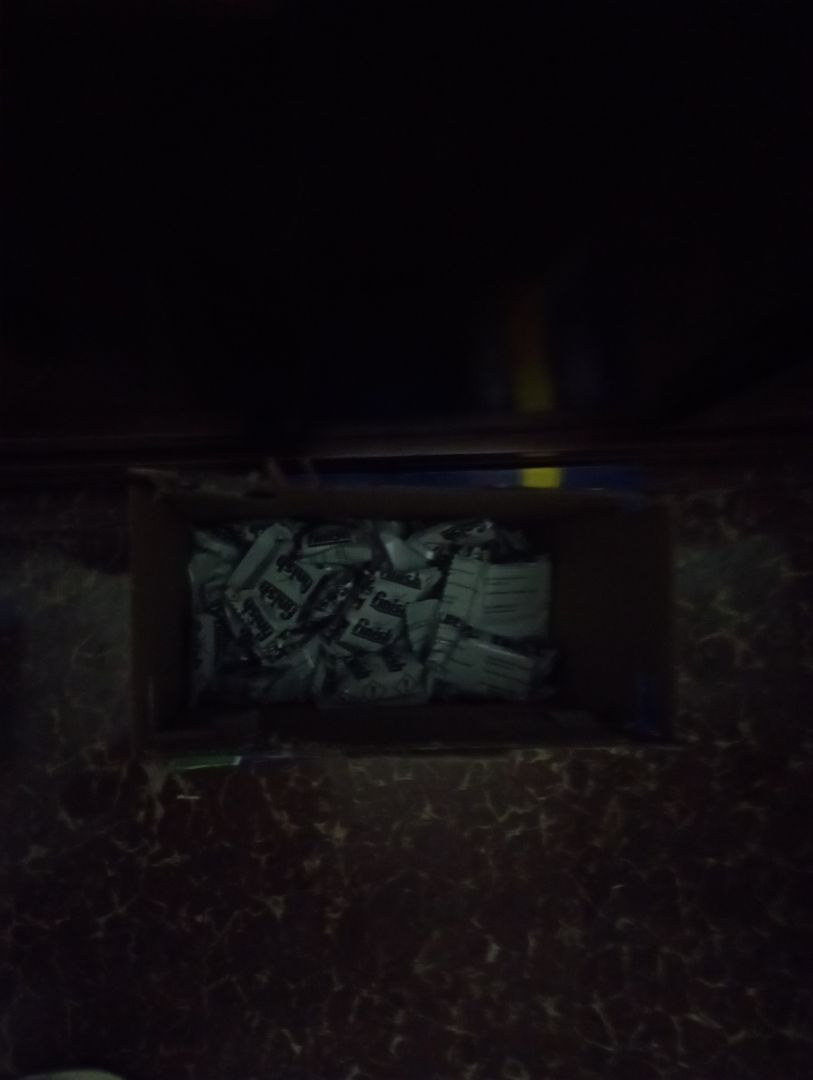 giao hàng rất nhanh châtd lượng tốt mn nên  mua ủng hộ