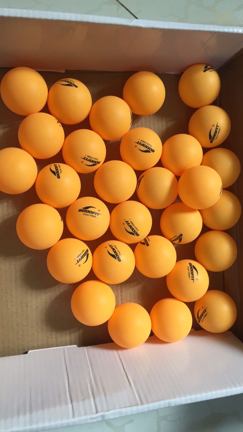 Mình có cảm giá đơn hàng này cửa hàng làm việc rất chỉnh chu ngay từ công việc gói hàng rất cẩn thận.
Đầu tiên thì mình kiểm tra có đầy đủ những thứ mình đặt 2 cặp vợt cán ngắn và 30 quả banh
Chất lượng vợt đúng như mình mong đợi và banh thì đủ 30 quả ko thiếu 1 quả nào :3
Vớt giá 180k 1 cặp thì như thế là oke rồi
Quan trọng nhất vẫn là độ nảy và độ bền của bóng thì 30 quả mình đặt( có chữ GOODFIT) đều đáp ứng đc.
Tuy nhiên khi mua vợt sẽ được tặng kèm 3 quả bóng dù có độ nảy nhưng ko được bền cho lắm(bóng tặng nên mình ko mong đợi gì) mình chỉ bóp nhẹ thôi mà nó đã có lằn rồi
Tóm lại thì mình vẫn đánh giá 5* cho đơn hàng,so với những mặt hàng tương đương và cách làm việc của cửa hàng thì mình hoàn toàn chấp thuận và cảm thấy tốt rồi.