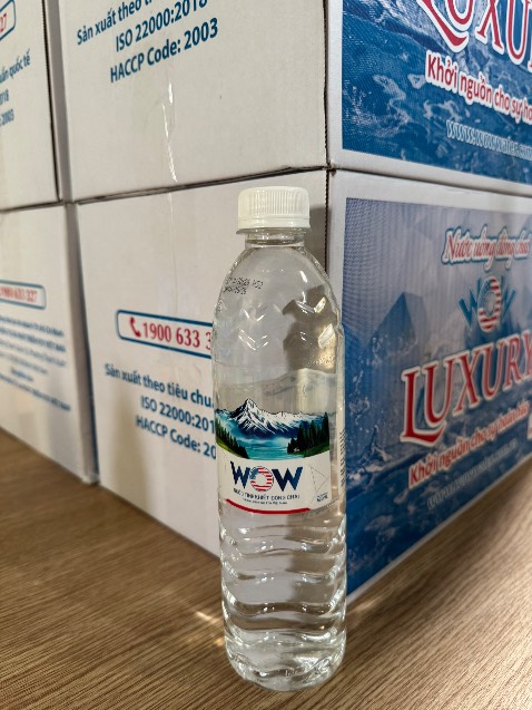 Giao hàng nhanh chóng, loại chai này nhỏ gọn tiện lợi bỏ túi khi đi ra ngoài. Uống hết mình sẽ đặt tiếp