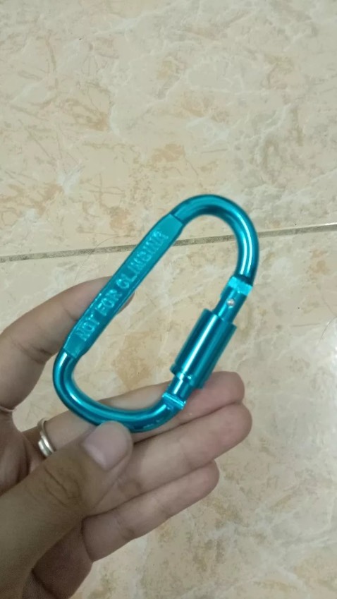 Giao hàng nhanh, đóng gói chắc chắn. Móc dầy, siêu chắc chắn, dùng đi dã ngoại leo núi là chuẩn bài 💯💯