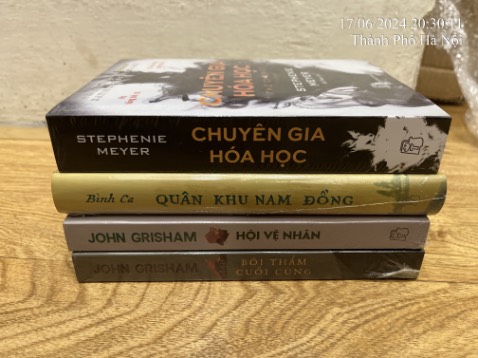 Sách mới đẹp, nguyên seal. Bọc cẩn thận, giao hàng nhanh.