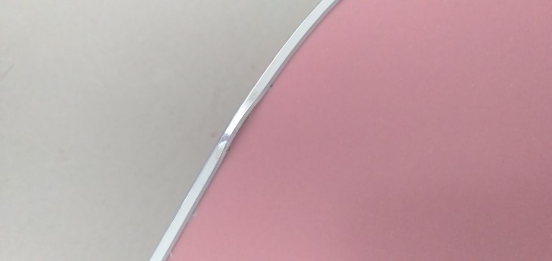 Sản phẩm y hình nhưng chất lượng thì khỏi nói. bung tróc các kiểu... chưa sử dụng đã bung v rồi kh biết đến khi dùng còn tới mức độ nào nữa Sản phẩm y hình nhưng chất lượng thì khỏi nói. bung tróc các kiểu... chưa sử dụng đã bung v rồi kh biết đến khi dùng còn tới mức độ nào nữa