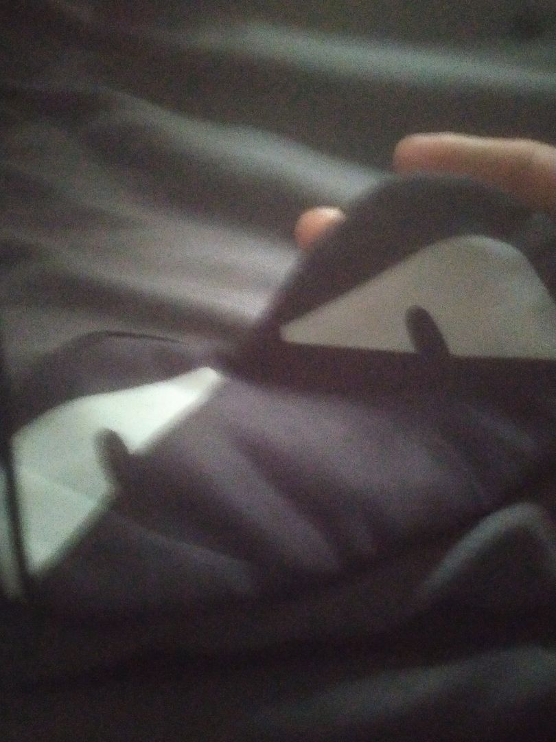 tiki giao hàng nhanh shipper thân thiện ,sản phẩm mua với giá 10k nên vô cùng hài lòng ,chất lượng rất ok có cả túi làm mqst vô cùng dễ chịu