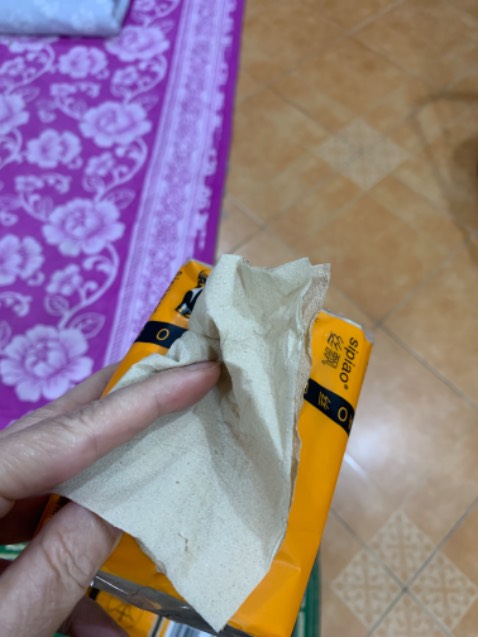 Giấy dởm, đen, mủn, mọi người ko nên mua nhé. Phí cả tiền.