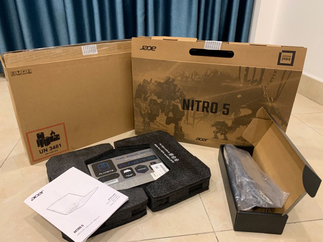 Đóng hàng tốt, giao hàng nhanh, sản phẩm đẹp, công năng sử dụng hữu ích. Rất đáng mua.
Chụp đỡ ảnh khác, ko lưu ảnh sản phẩm.