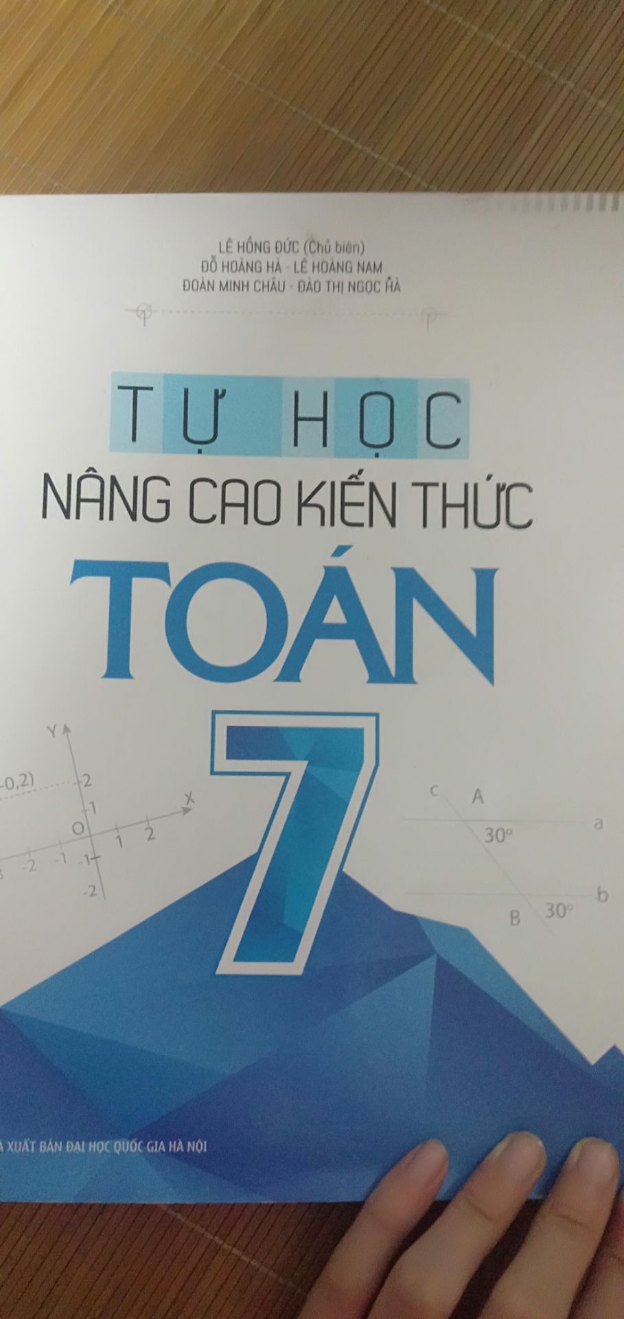 sách đẹp lắm á, bền chắc!!
