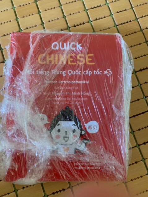 Nội dung chưa đọc hết nhưng cũng khá phù hợp với những ai cần cuốn sách này. Giao hàng đúng thời gian, chỉ có là gáy hơi móp, so với các lần mua sách trước của tiki thì có chút tém tém hơn