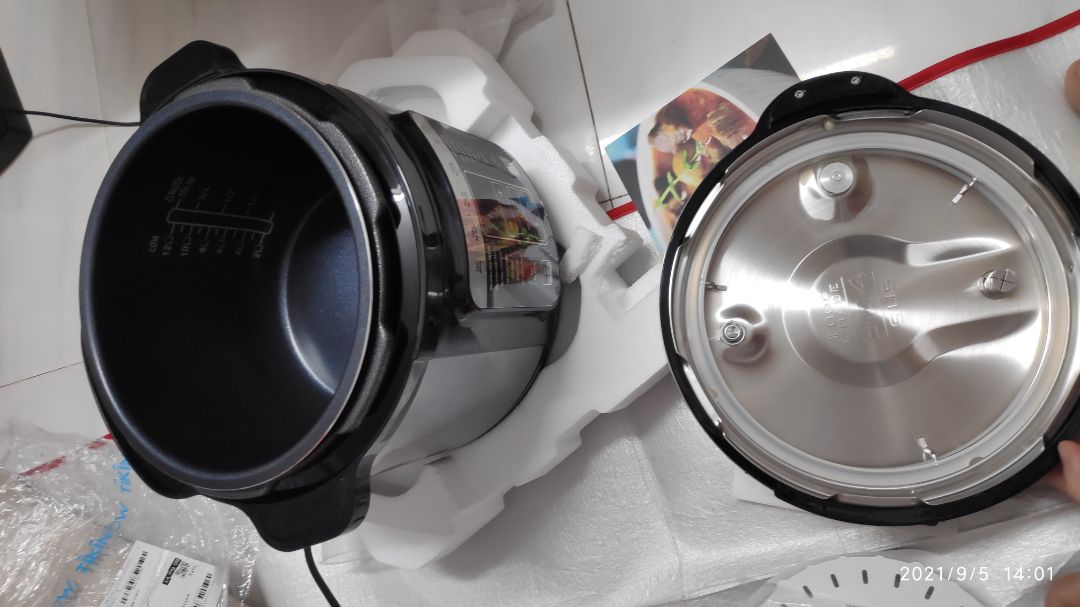 đã nhận hàng. chưa sử dụng. chưa đánh giá được gì. hàng nhận nguyên vẹn. ko móp. đóng gói cẩn thận. hàng nhận ngay mùa dịch sau 4 ngày. cảm ơn tiki. nồi đẹp. hướng dẫn sử dụng tiếng việt. bảng điện tử tiếng việt. có chảo lòng sâu 24cm.