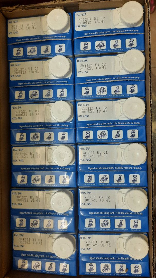 Lần thứ hai mua hàng, date mới. 
Do dịch nên vận chuyển chậm hơn hẳn lần trước nhưng thôi vẫn cho 5 sao để ủng hộ shop.