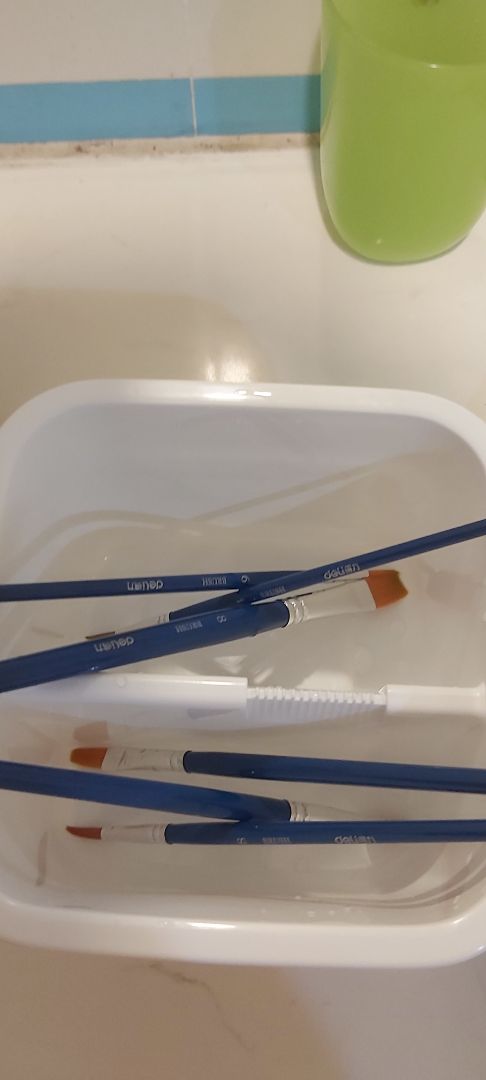 Đóng gói kĩ càng,có mấy rảnh bé bé rửa rất dễ nhưng mà rửa sẽ bị ám màu,nhưng mình thấy ám màu cũng ko sao nên kệ,nhưng mà bền đẹp lắm nhé😘