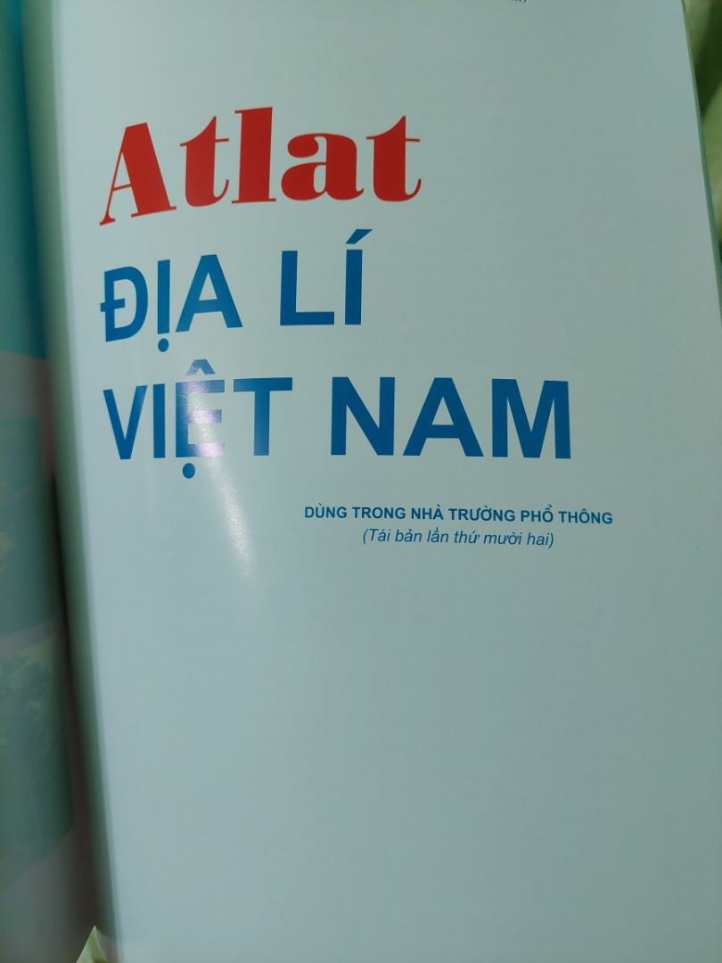 Đóng gói cẩn thận đẹp, giao nhanh vừa đặt lúc 6h sáng mà đã chuẩn bị hàng gửi đi rồi, sách thơm, màu in đẹp mắt, không bị thiếu hay dính giấy. Duyệt. Lần sau nhất định sẽ mua sách ở Fahasa