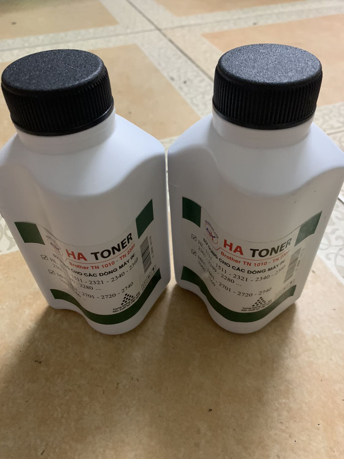 Mua 02 lọ mà không có phễu để đổ