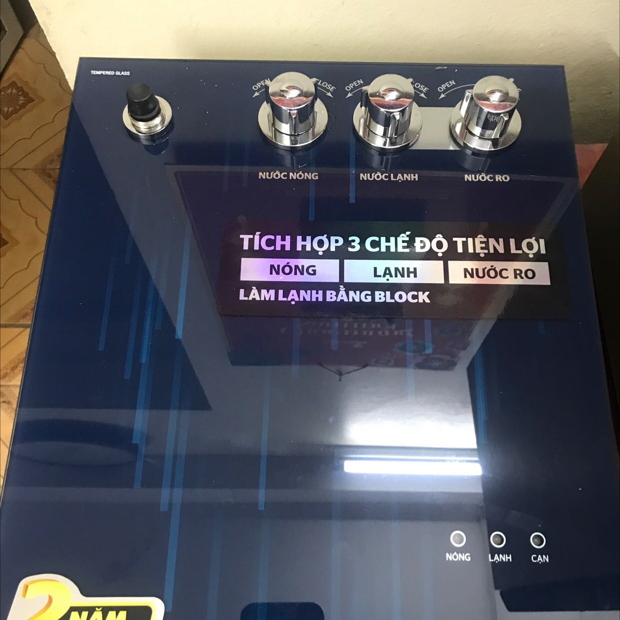 Hàng mới đẹp, ko tì vết. Hàng nhận sớm hơn dự kiến, nên bị delay lắp đặp. Hiện chưa lắp đặt nên chưa đánh giá đc chất lượng. Sẽ review lại sau khi sử dụng