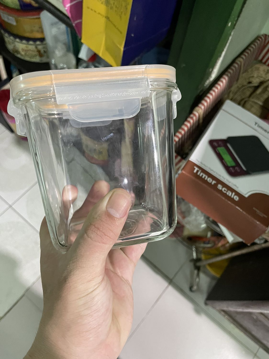 Hình thức đẹp - không bị nứt gì cả. 
Hủ hơi nhỏ so với mình tưởng tượng - trọng lượng hủ khá nặng