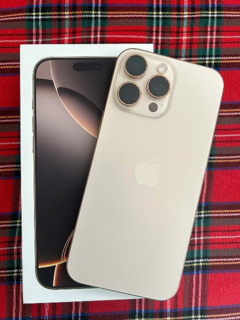 Mình đã mua rất nhiều iphone của Tiki Trading, luôn yên tâm về chất lượng. Iphone 6 kì này mình mua của Tiki rất đẹp, đóng gói kĩ lưỡng, giao hàng nhanh chóng💖💖💖💖