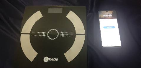 Có dấu hiệu sản phẩm *** Đảo, Phần mềm APP OKOK của cân này làm theo hướng dẫn nhưng không cho đăng ký tài khoản. Không kết nối được điện thoại với cân. Đề nghị tiki kiểm tra cửa hàng. Và kiểm tra sản phẩm. Và app. Kỹ lưởng. Đề nghị shop liên hệ tôi gấp. Sản phẩm này không sử dụng được tính nắng thông minh như quảng cáo.