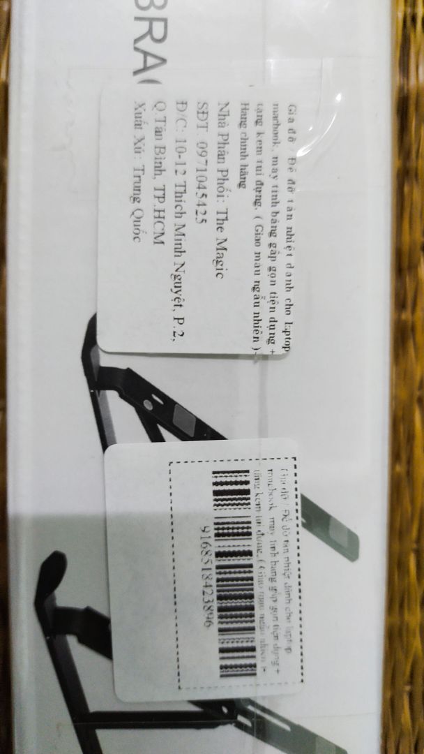 Giao hàng nhanh. Gói hàng chắc chắn. Kệ đẹp, có bao đựng. Đặt laptop lên thấy cũng chắc chắn. Hy vọng thời gian bền lâu. Hài lòng. Cám ơn shop nhiều.