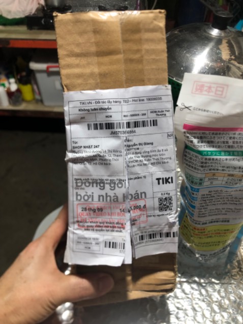 Shop làm ăn gì kỳ vậy đặt thuốc diệt chuột đi giao cái quái  quỷ gì vậy