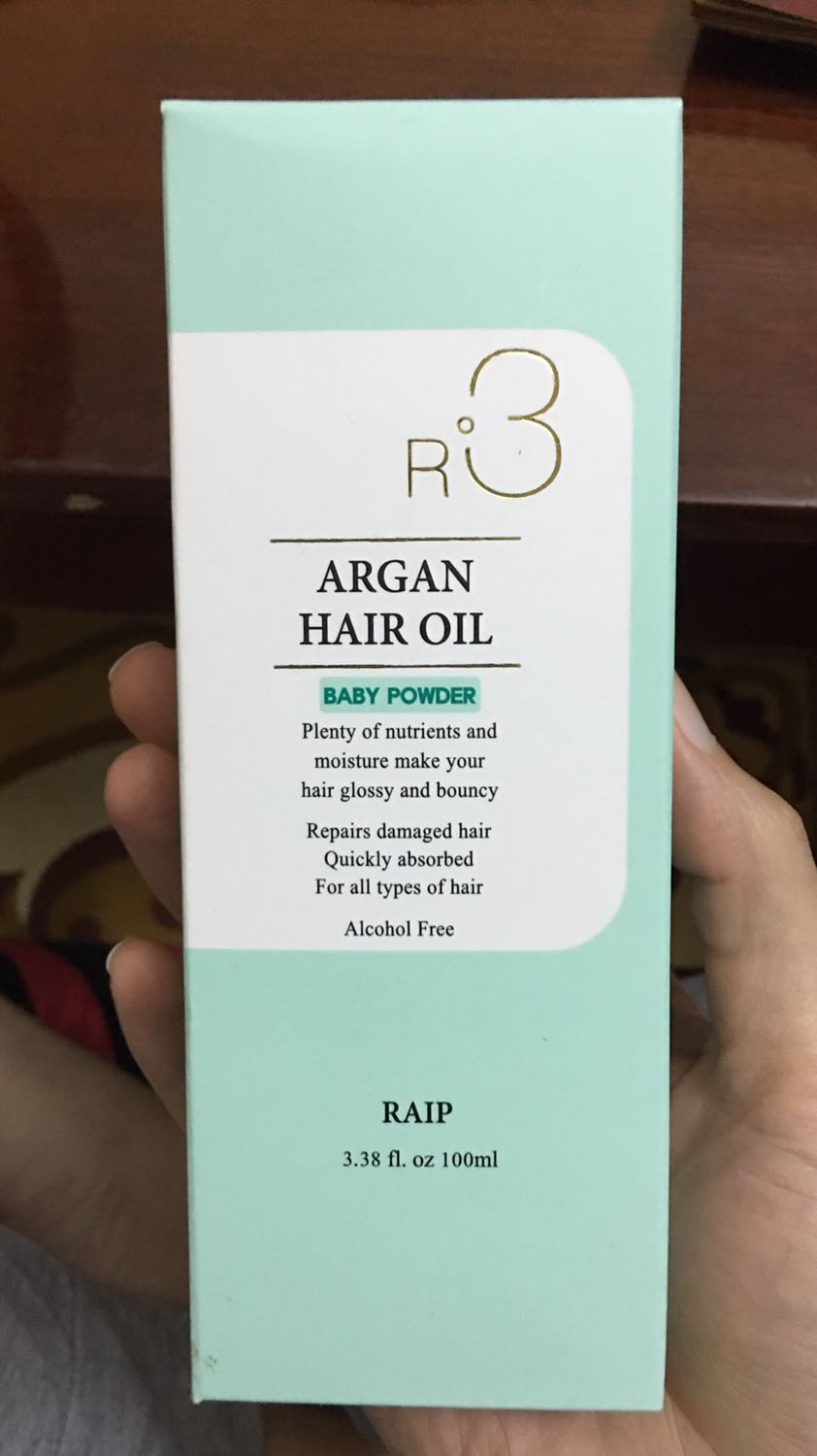 Giao hàng nhanh, đóng gói cẩn thận. Mùi nhẹ nhàng, mới dùng nên chưa came nhận được nhiều về tóc. Giao hàng nhanh, đóng gói cẩn thận. Mùi nhẹ nhàng, mới dùng nên chưa came nhận được nhiều về tóc.