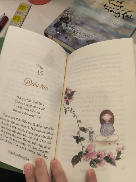 Tiki giao hàng nhanh, được freeship hoả tốc 2h nữa.
Sách in đẹp, dễ đọc, hình ảnh nhẹ nhàng đi kèm tạo cảm giác thoải mái, thư giãn.