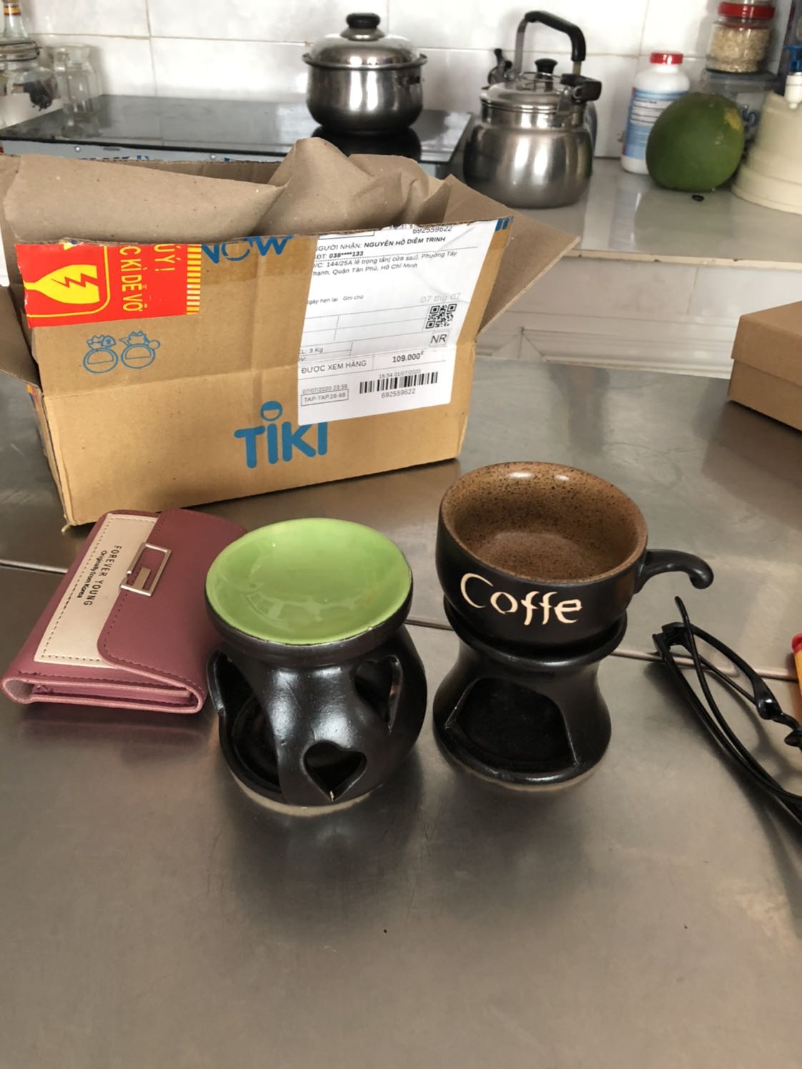 Sản phẩm đẹp, vì nói trước là giao ngẫu nhiên nên không giống hệt hình nhưng không thành vấn đề, đóng gói kỹ lưỡng?