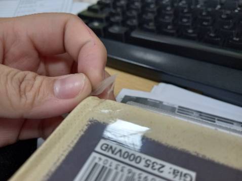 Đây là cái đánh giá 1 sao đầu tiên trong đời t luôn.
Tiki nên xem lại cách đóng gói. Quá tệ. Cho âm sao được là t cũng đánh giá luôn ý. Sách k có lấy thêm 1 lớp bọc phụ nào ngoài thùng. Mà thùng thì tét nát bét. Bìa cứng mà móp hết 4 góc. Dùng bookcare mà cái bọc plastic nó rách rớt ra khỏi cuốn sách. Bìa sách còn bị xước mất màu. Khởi điểm đầu là tiki bán sách mà. T từng rất thích tiki nên dù nhiều đánh giá sách bị móp t vẫn mua. Nhưng thôi từ biệt. Gói bookcare cũng bỏ luôn. Chứ bọc mà rách luôn cái bọc thì bọc làm gì. Tệ chưa từng thấy.