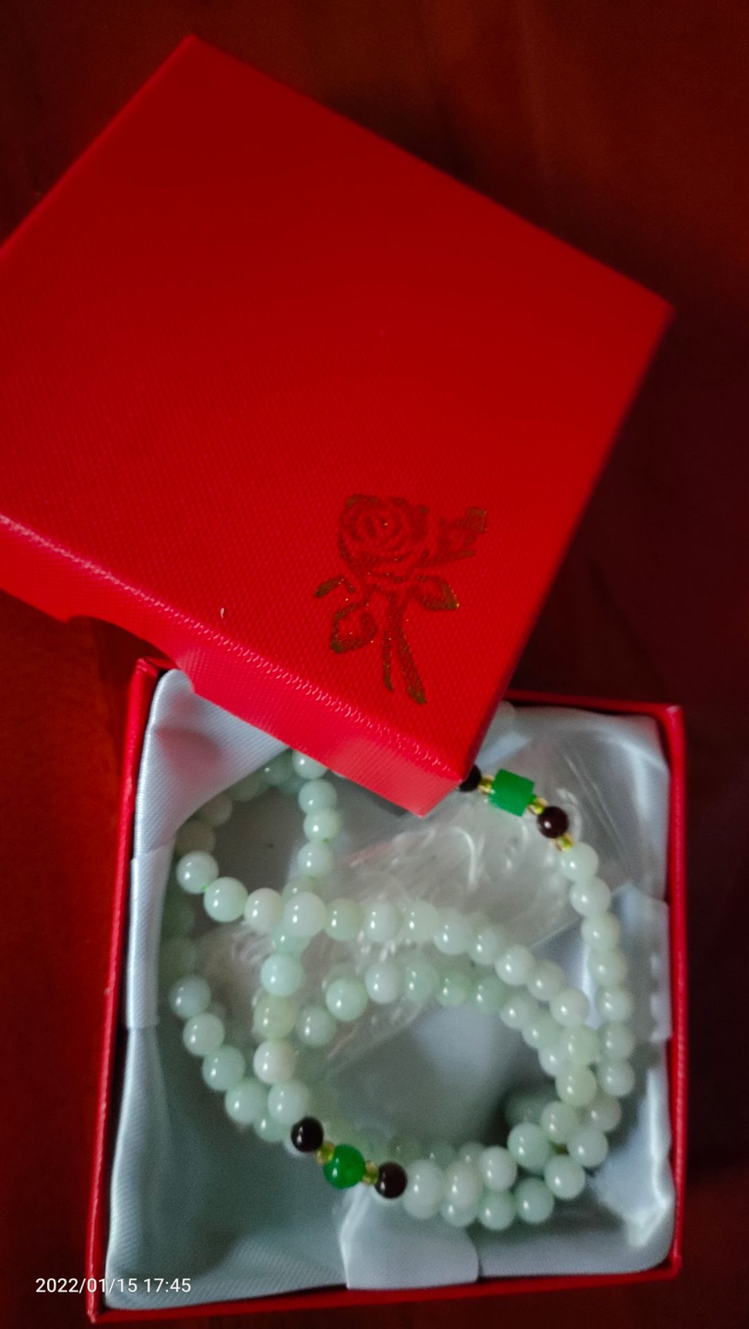 sản phẩm y như mô tả, sáng đẹp tuyệt vời (shop có gửi kèm dây xỏ dự phòng luôn. Quá chu đáo)