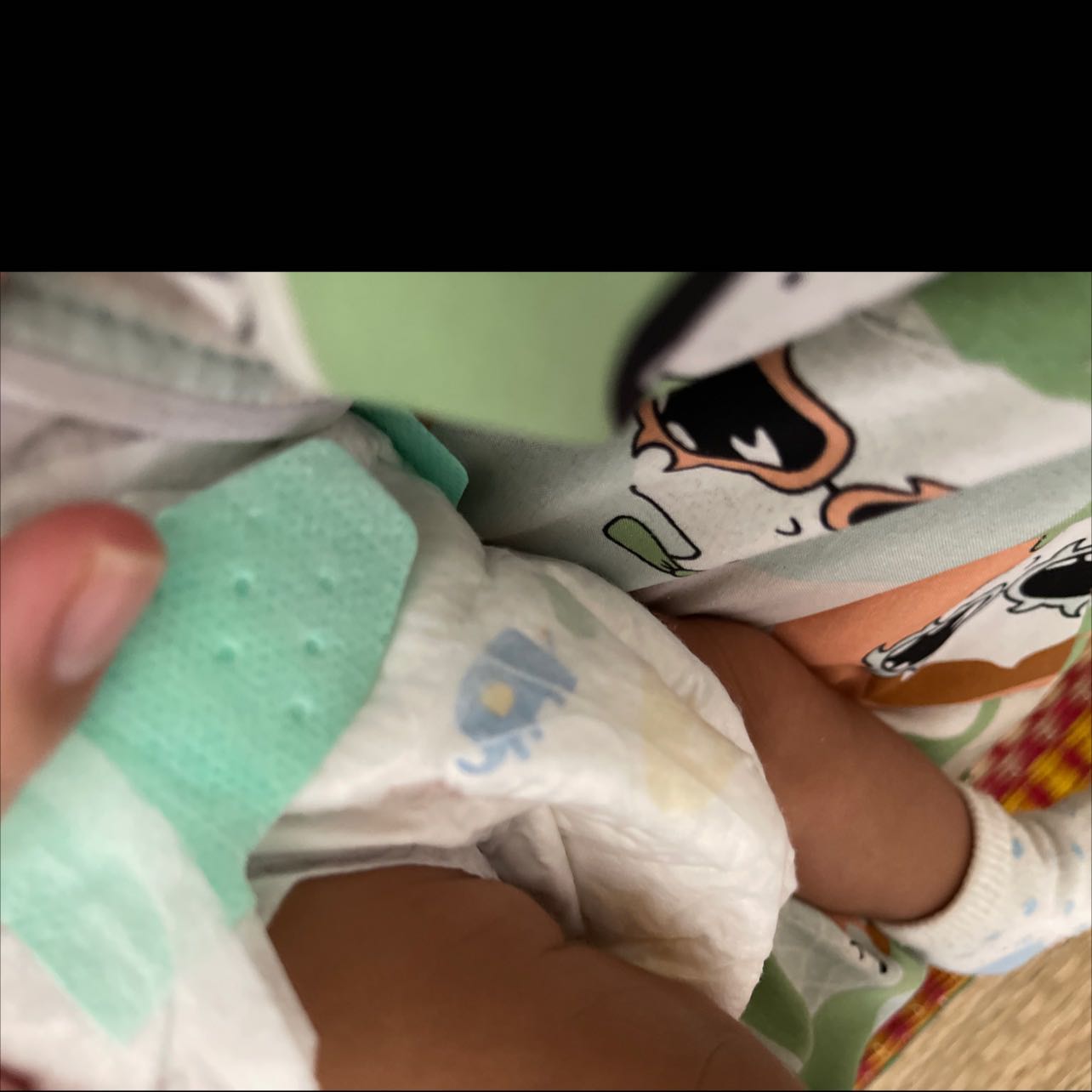 Tã mềm, mịn, bé dùng hợp, trộm vía không bị hăm. 
Tiki bán giá tốt, sẽ ủng hộ lâu dài