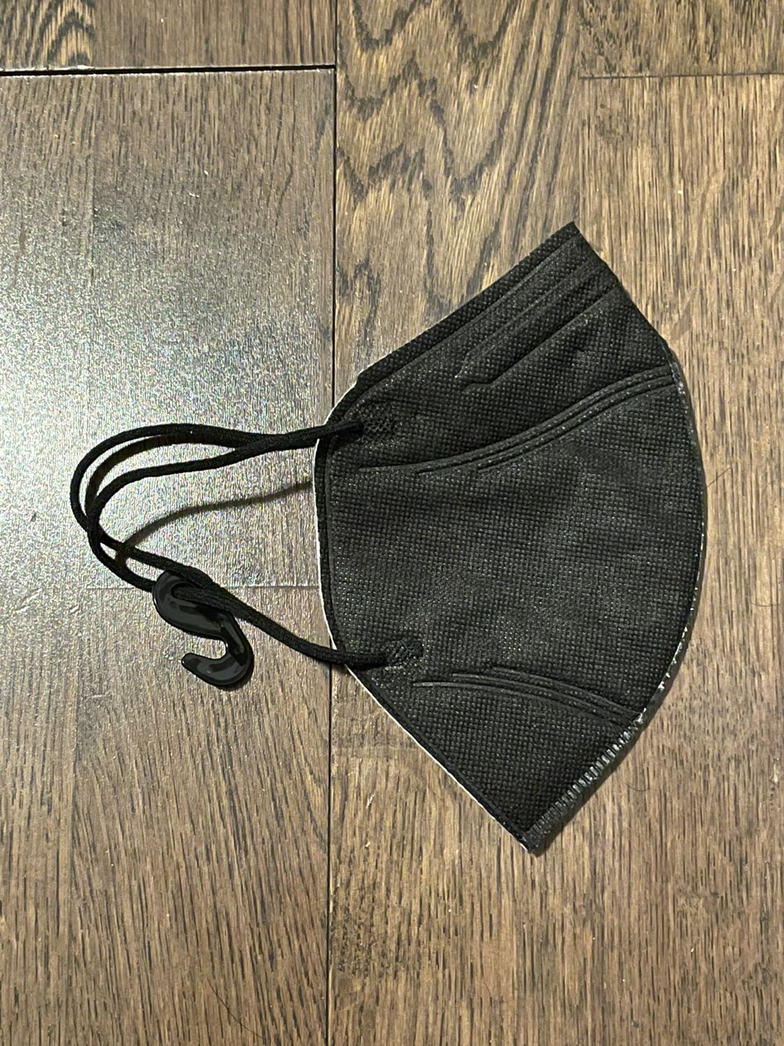 Trước khi tôi mua sản phẩm khẩu trang 3M này, tôi rất phân vân, đắn đo suy nghĩ vì giá của sản phầm này đắt hơn rất nhiều so với nhiều sản phẩm khác trên thị trường. Tuy nhiên, sau khi tôi đã quyết định mua và nhận được sản phẩm này thì tôi vô cùng hài lòng. 

Sản phầm này vượt rất xa nhiều sản phẩm khác trên thị trường cả về hình thức lẫn chất lượng!

5 sao!