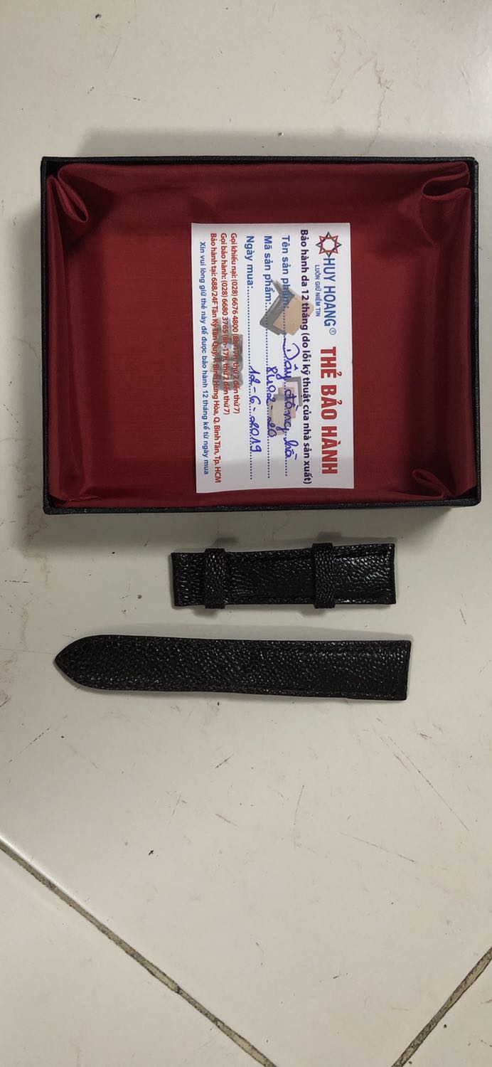 Trước khi đặt hàng tôi đã hỏi shop là dây có khoá chốt hay khg, shop trả lời là có, nhưng khi nhận hàng thì không có khoá. 
Đơn hàng số 631338456