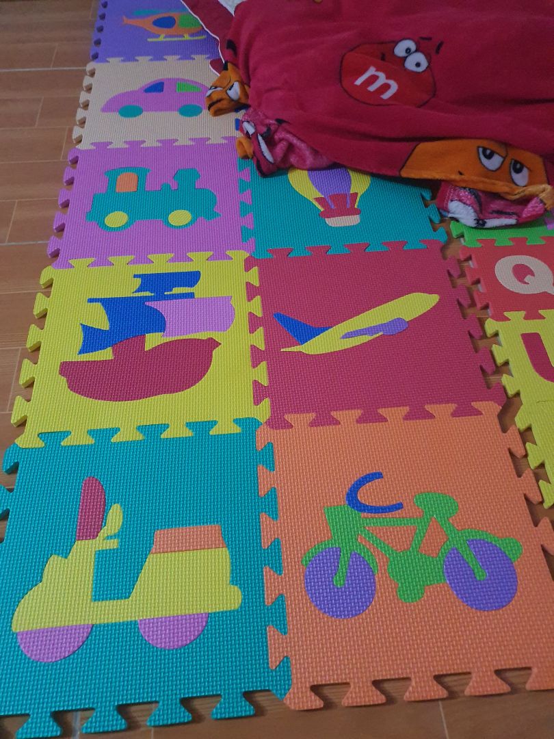 hàng chất lượng ok**bé rất thích nằm chơi xong rồi lăng ra *** luôn