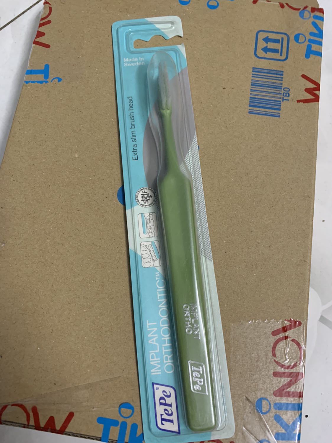 Sp màu sắc lẫn bao bì nhìn khá cũ