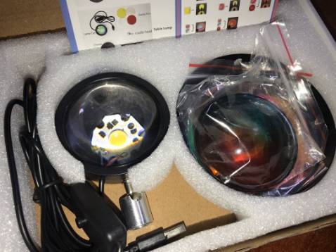 Khá đáng tiền luôn áaaaaa, lần đầu mình áp nhiều xu để mua hàng tới vậy (~77kxu, tiếc xỉu huhu) nhma xịn lắm á nhe, có nhiều màu, mình thử mix khùng điên mấy màu với nhau nữa, nhìn cũng zui zui. Cái thấu kính là mình mua riêng á nhe, nhma shop gói chung với đèn luôn. Nói chung quá xá ưng luôn á trùi