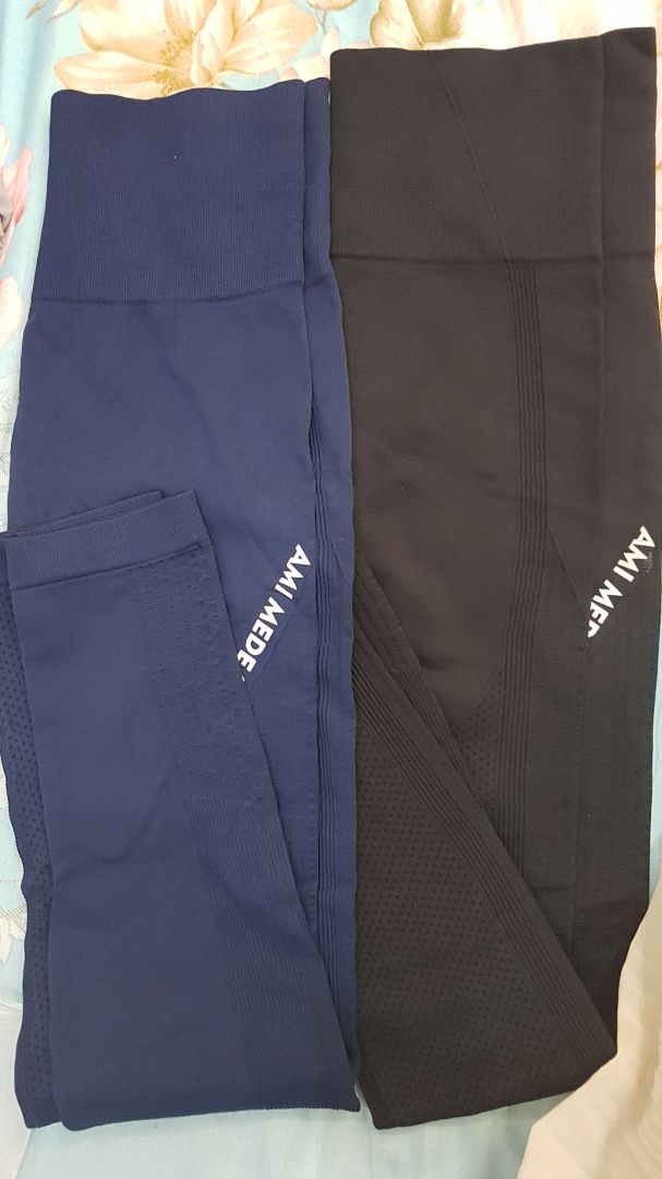 Tôi đặt mua 1 cái đen, 1 cái xanh. Hàng co giãn tốt, chất lượng rất ưng, shop hỗ trợ đổi hàng rất tốt vì ban đầu tôi đặt nhầm size. nói chung rất ưng ý cả về chất lượng lẫn cách phục vụ. sẽ tiếp tục ủng hộ shop. Tặng shop 5 sao.