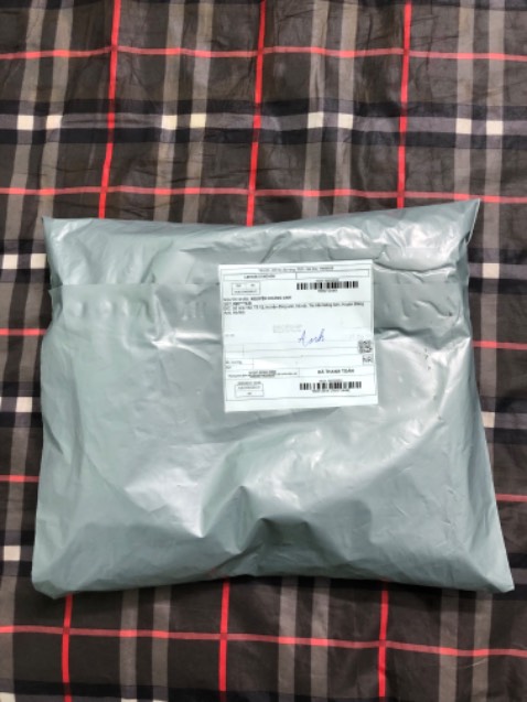 Mua đúng đợt sale. Hàng khá đẹp. Rất ok đáng mua 😄