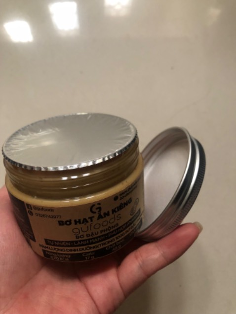 Giao nhanh 2h. Chỉ là sản phẩm bỏ vào thùng tiki kèm chung với sản phẩm khác chứ không bọc sốp quanh. Kiểu đóng gói sơ sài, nhưng may sản phẩm nhận được nguyên vẹn, mở nắp còn nguyên silk, date mới. Lần đầu mua, vị bơ ngon. Giao nhanh 2h. Chỉ là sản phẩm bỏ vào thùng tiki kèm chung với sản phẩm khác chứ không bọc sốp quanh. Kiểu đóng gói sơ sài, nhưng may sản phẩm nhận được nguyên vẹn, mở nắp còn nguyên silk, date mới. Lần đầu mua, vị bơ ngon.