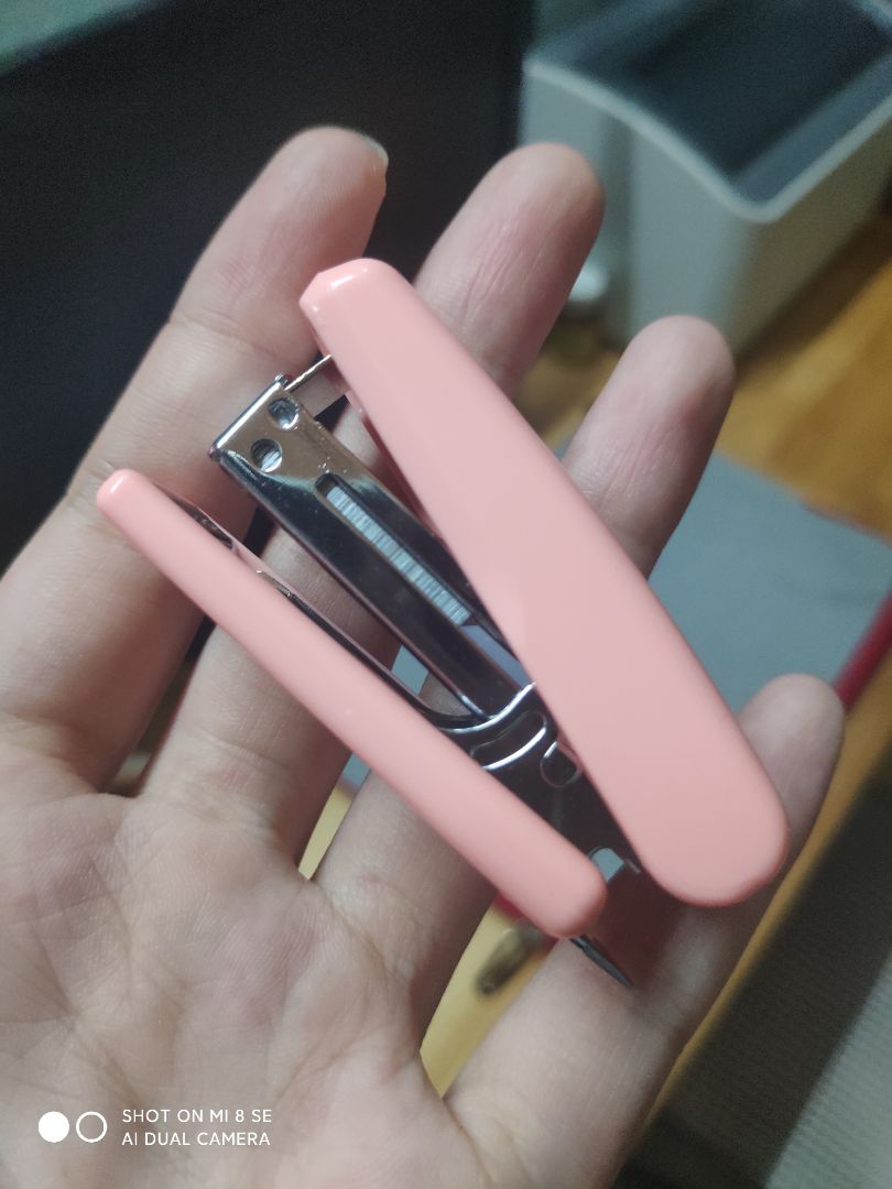 Đóng gói sản phẩm rất kĩ càng, bé bé xinh xinh màu hường phấn, săn sale 5k rẻ quá