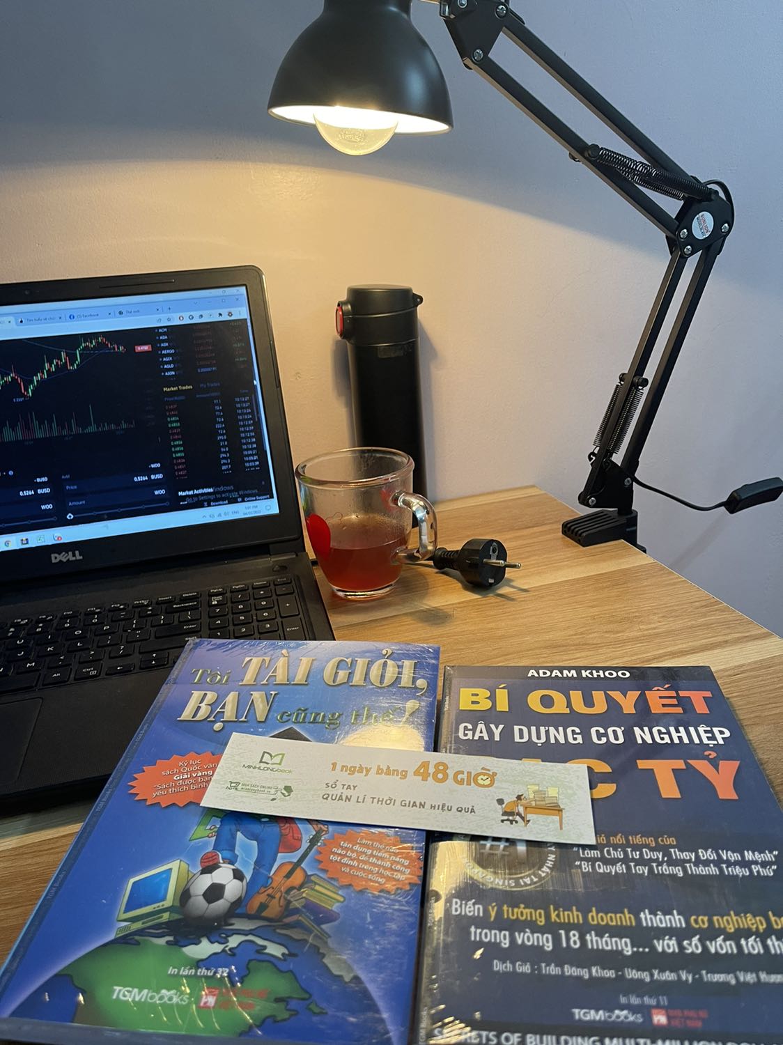 Shop giao hàng nhanh, đóng hàng cẩn thận, sách đẹp chất lượng tốt, các bạn nên mua!