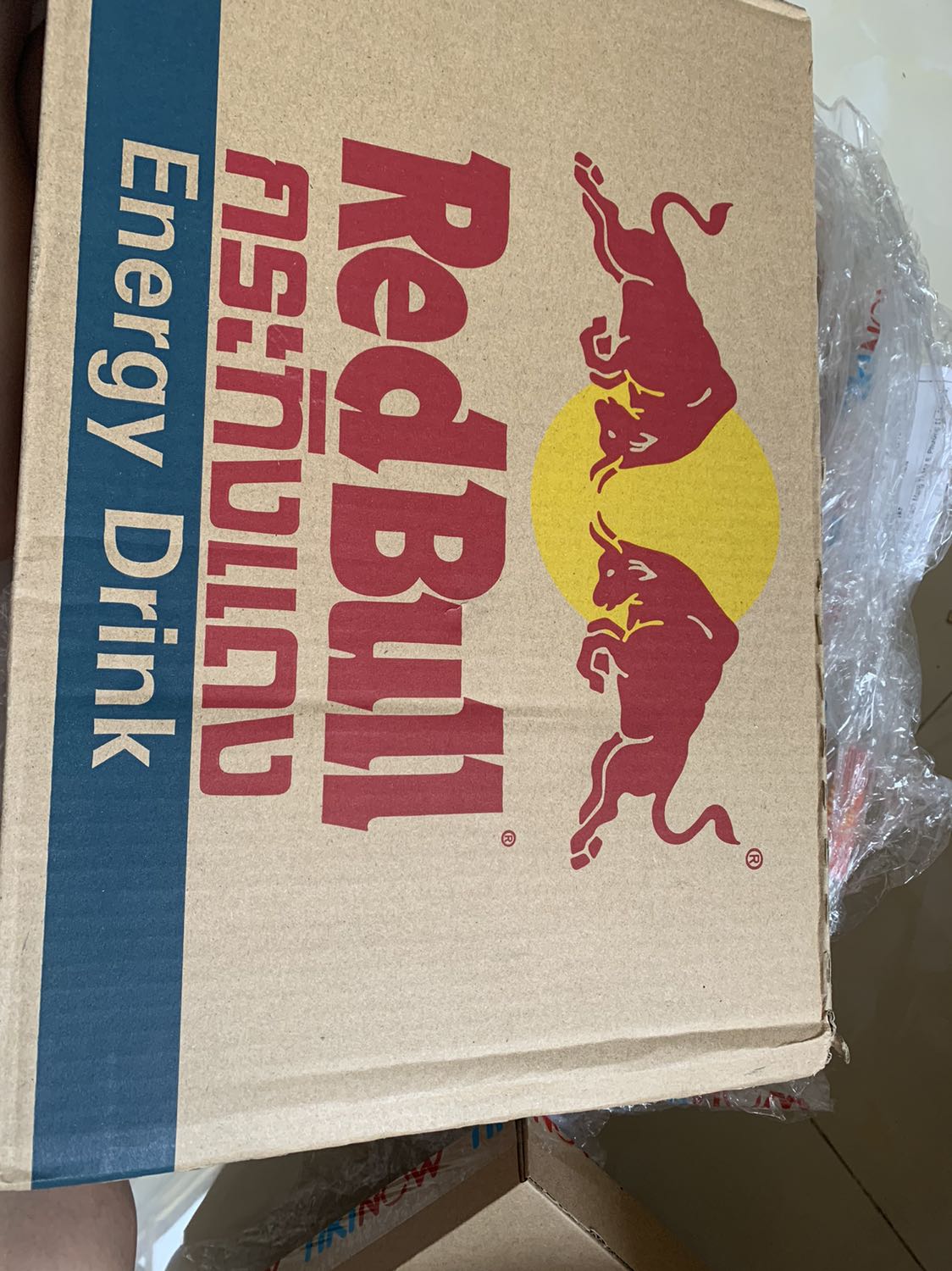 Tiki giao hàng nhanh chóng, gói hàng gọn. Nhưng mà Tiki giao bò húc Việt chứ không phải bò húc Thái nha mọi người. Cân nhắc kỹ trước khi mua 😅😅